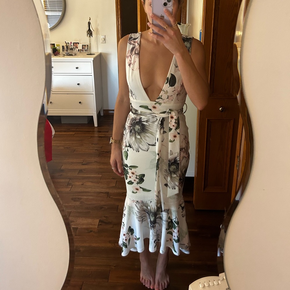 Floral low Marilyn Monroe dress - Picture 6 of 8